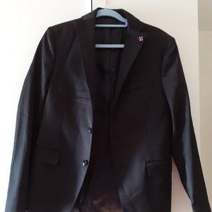 ZARA MAN  SUIT USA 38